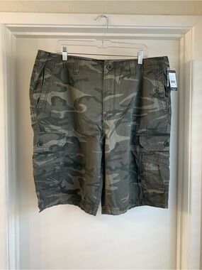 Union Cargo Green Surplus Camo Shorts Size 38